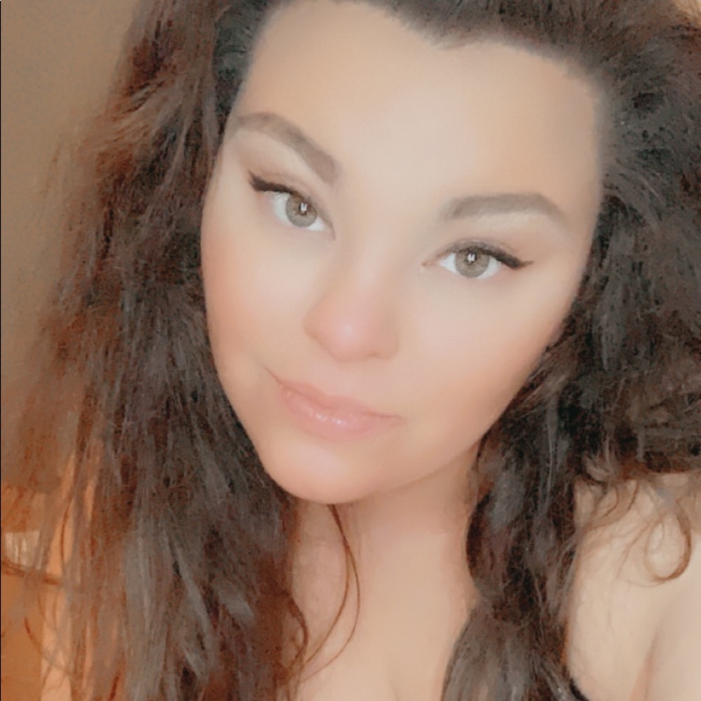 Meet your Posher, Gina